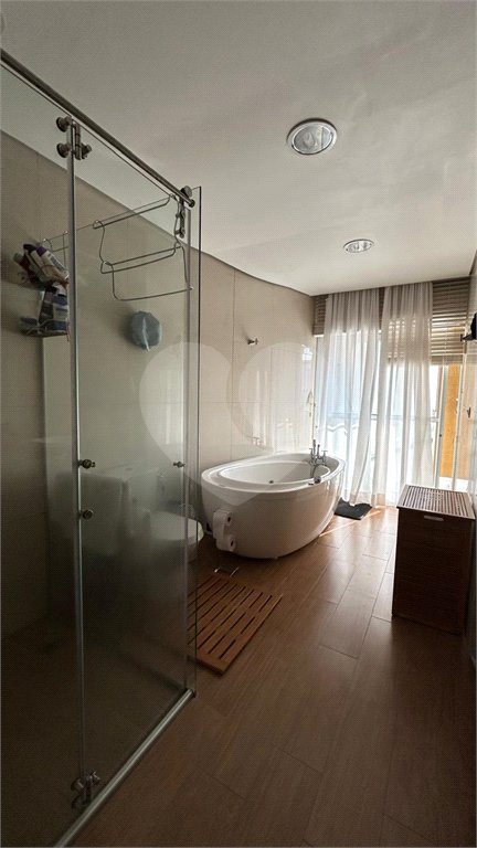 Casa à venda com 3 quartos, sendo 1 suíte, no condomínio Marcia Miyashiro, São Paulo - SP