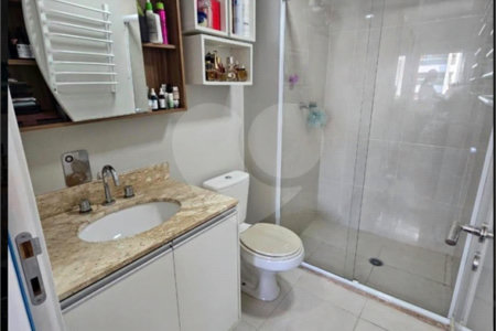 Apartamento à venda com 3 quartos, sendo 2 suítes, em Vila Anastácio, São Paulo, SP