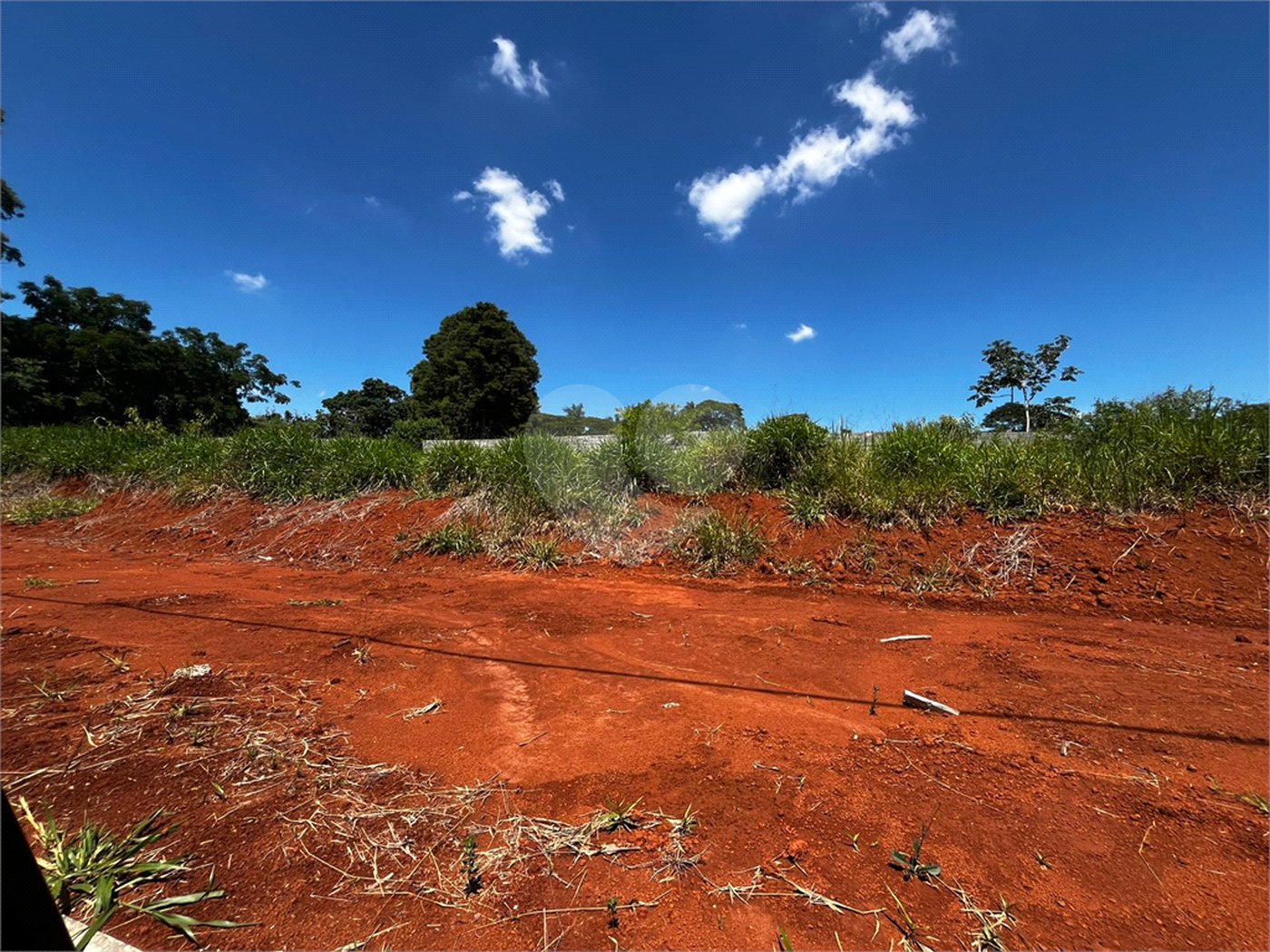Terreno à venda no condomínio Residencial Quinta das Palmeiras, Itapetininga - SP