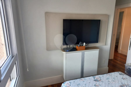 Apartamento à venda com 4 suítes em Santa Teresinha, São Paulo, SP