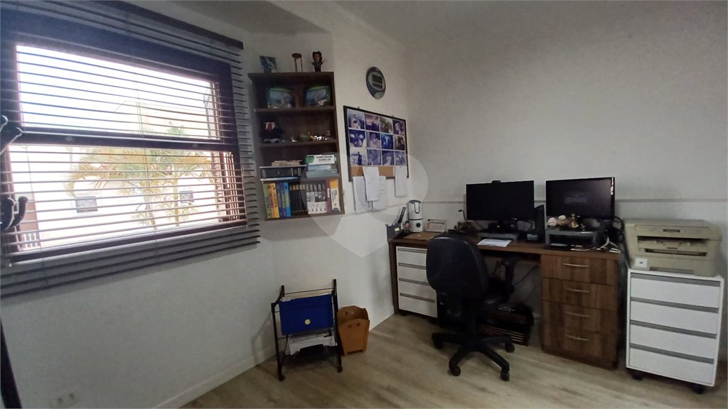 Casa à venda com 3 quartos, sendo 1 suíte, no condomínio Residencial Morada do Horto, São Paulo - SP