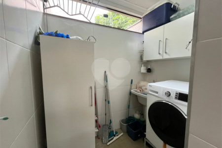 Casa à venda com 3 suítes em Jardim Shangri-lá, Itapetininga, SP