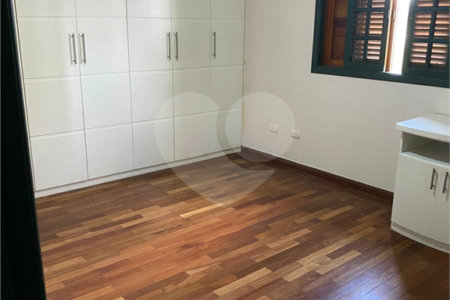 Sobrado à venda com 3 quartos, sendo 1 suíte, em Vila Lageado, São Paulo, SP