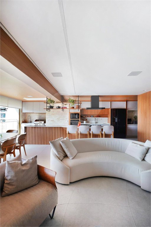 Apartamento à venda com 3 suítes em Indianópolis, São Paulo, SP