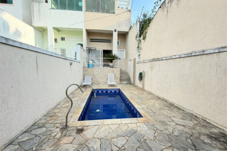Sobrado à venda com 3 quartos, sendo 2 suítes,  em Água Fria, São Paulo, SP