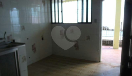 Casa Térrea à venda com 6 quartos em Imirim, São Paulo, SP