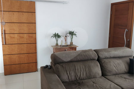 Casa à venda com 3 quartos, sendo 1 suíte, no condomínio Campos do Conde I, Paulínia - SP