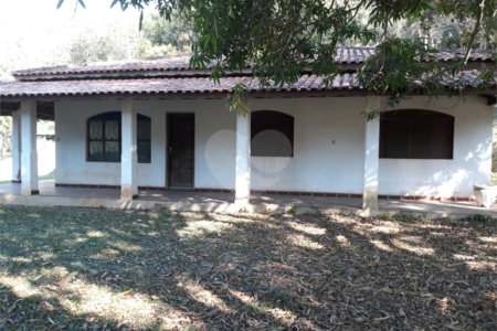 Sítio à venda com 3 quartos em Bairro do Cambará, São Roque, SP