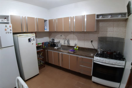 Sobrado à venda com 3 quartos, sendo 1 suíte,  em Vila Mazzei, São Paulo, SP