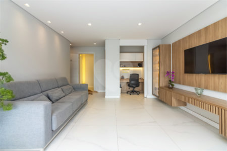 Apartamento à venda com 4 quartos, sendo 2 suítes, em Jardim Prudência, São Paulo, SP