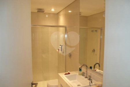 Apartamento à venda com 4 suítes em Jardim Vitória Régia, São Paulo, SP