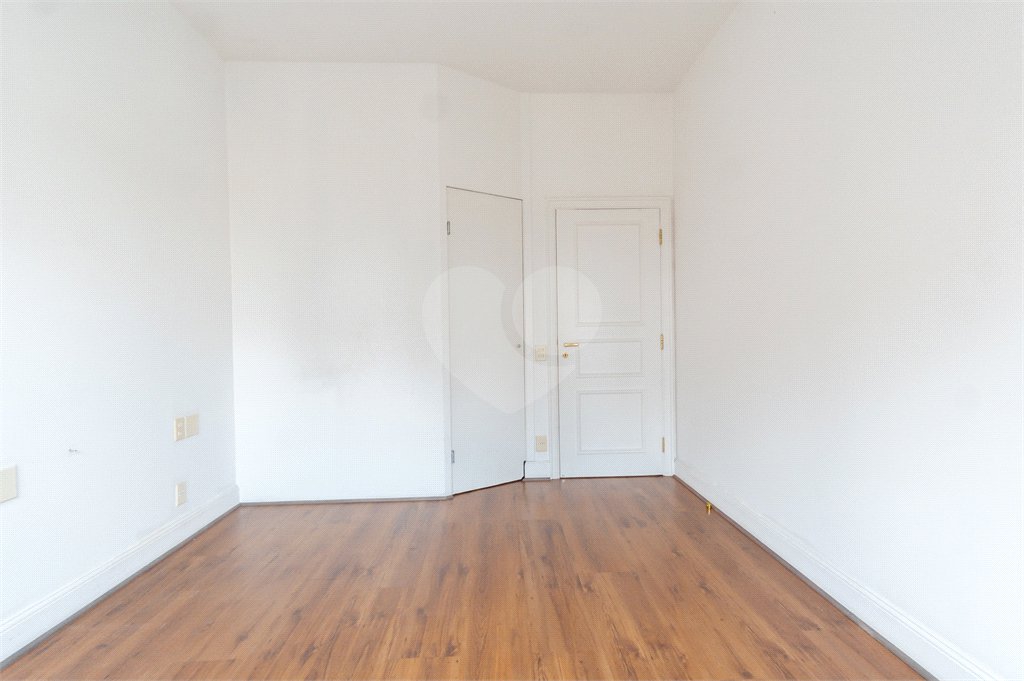 Duplex à venda com 6 quartos, sendo 4 suítes, em Alto de Pinheiros, São Paulo, SP