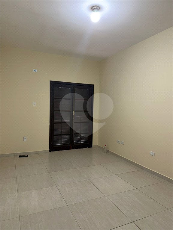 Casa à venda com 3 quartos, sendo 1 suíte, em Chácara Primavera, Suzano, SP