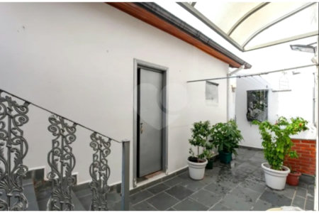 Sobrado à venda com 3 quartos, sendo 2 suítes, em Aclimação, São Paulo, SP