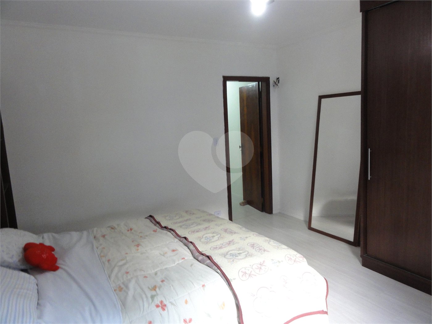 Sobrado à venda com 3 quartos, sendo 1 suíte, em Horto, São Paulo, SP