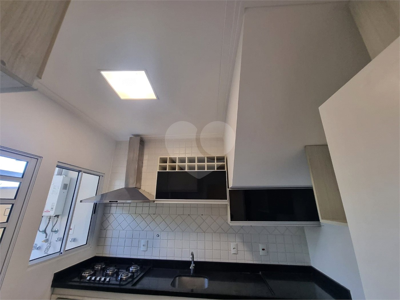Sobrado à venda com 3 quartos, sendo 1 suíte,  em Jardim Belizário, Cotia, SP