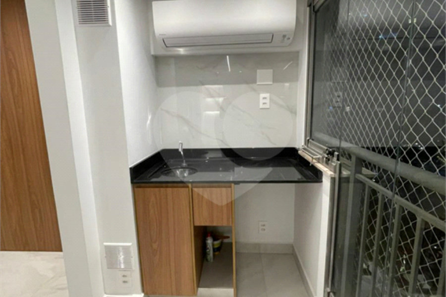 Apartamento à venda ou para alugar com 3 quartos, sendo 1 suíte, em Barra Funda, São Paulo, SP