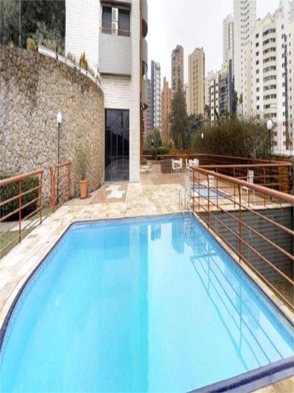 Apartamento à venda com 3 quartos, sendo 1 suíte,  em Lar São Paulo, São Paulo, SP