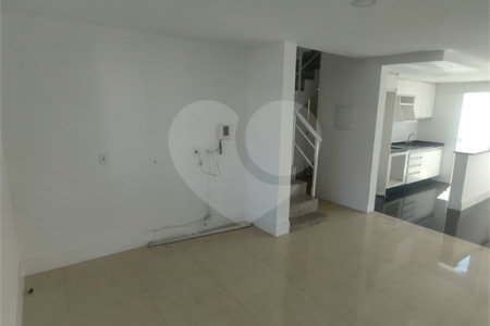 Casa à venda com 3 quartos, sendo 1 suíte, em Campo Grande, Rio de Janeiro, RJ