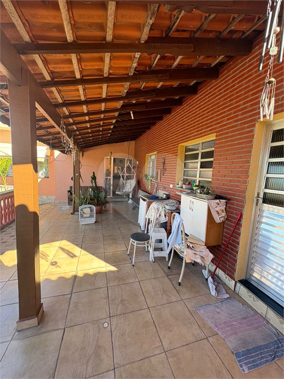 Casa Térrea à venda com 3 quartos em Vila Áurea, Poá, SP