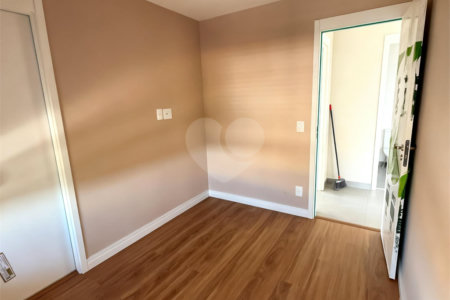 Apartamento à venda com 2 suítes em Campo Belo, São Paulo, SP