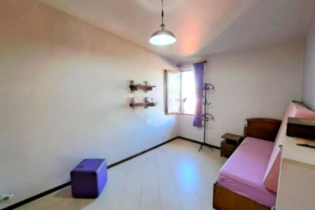 Sobrado com 112m² , 3 dormitórios , sendo 1 suíte , 3 vagas de garagem , à venda no Bosque da Saúde.