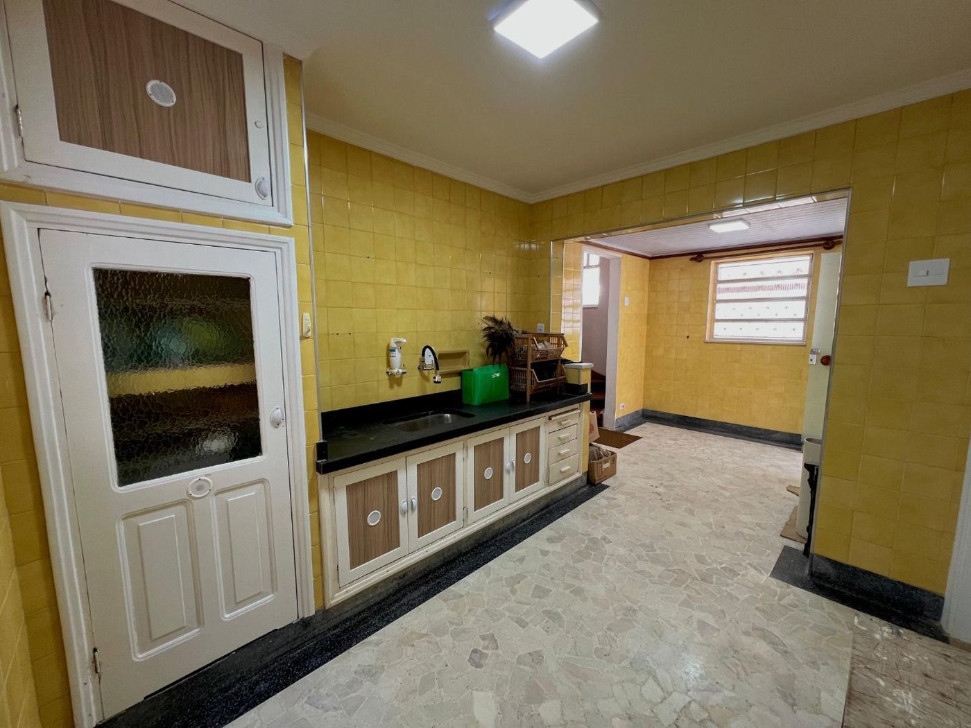 Casa com 3 dormitórios para alugar, 284 m² por R$ 21.162,89 - Gonzaga - Santos/SP