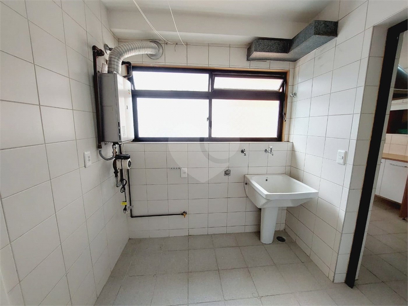Apartamento à venda com 4 quartos, sendo 2 suítes,  em Alto da Lapa, São Paulo, SP