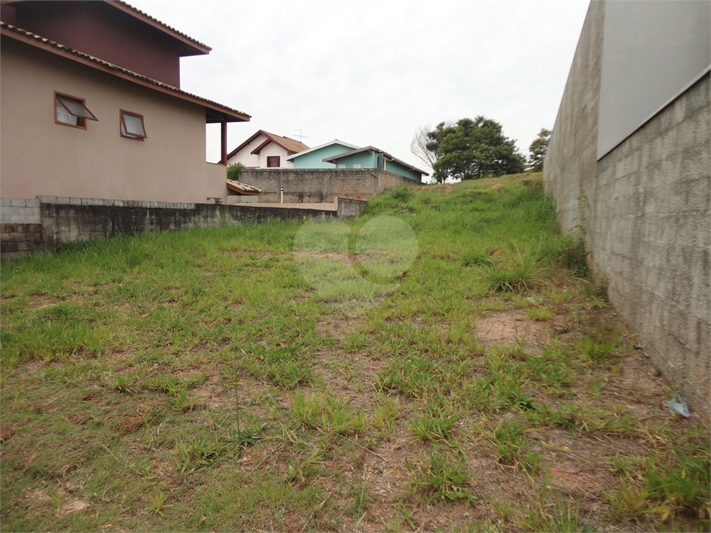 Terreno à venda no condomínio Terras de São Francisco, Vinhedo - SP