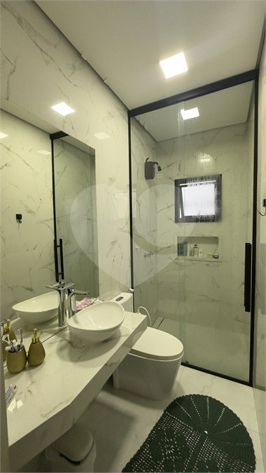 Casa à venda com 3 quartos, sendo 1 suíte, no condomínio Jardim Residencial Dona Maria José, Indaiatuba - SP