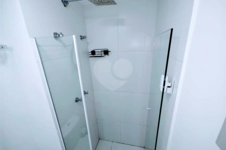 Studio Mobiliado na República – 22m² com Varanda