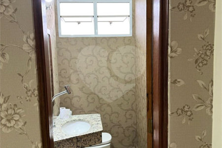 Casa à venda com 3 quartos, sendo 1 suíte,  em Pinheirinho, Vinhedo, SP