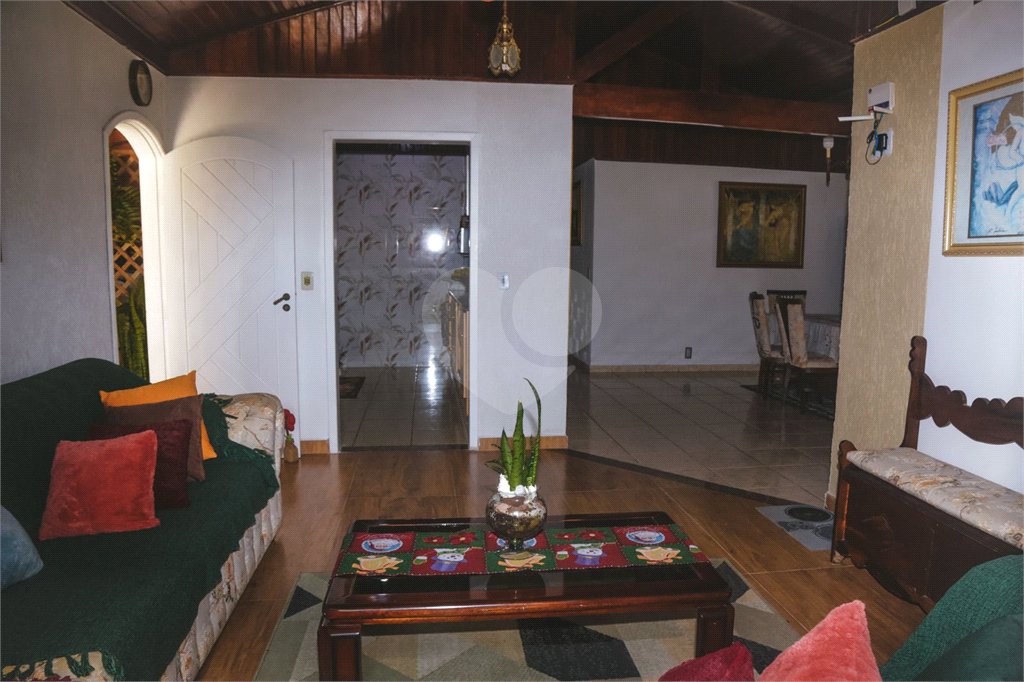 Casa à venda com 3 quartos, sendo 1 suíte, no condomínio Parque da Fazenda, Itatiba - SP