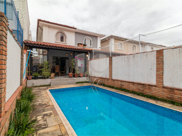 Sobrado à venda com 3 quartos, sendo 1 suíte,  em Vila Mascote, São Paulo, SP