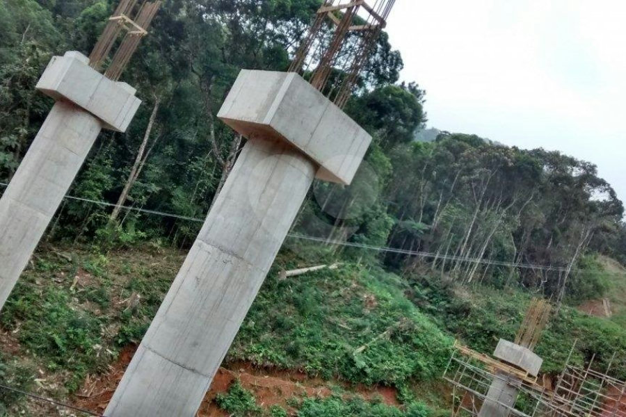 Terreno à venda em Jardim Glória, Miracatu, SP