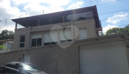 Casa à venda com 3 suítes no condomínio Sausalito, Mairiporã - SP