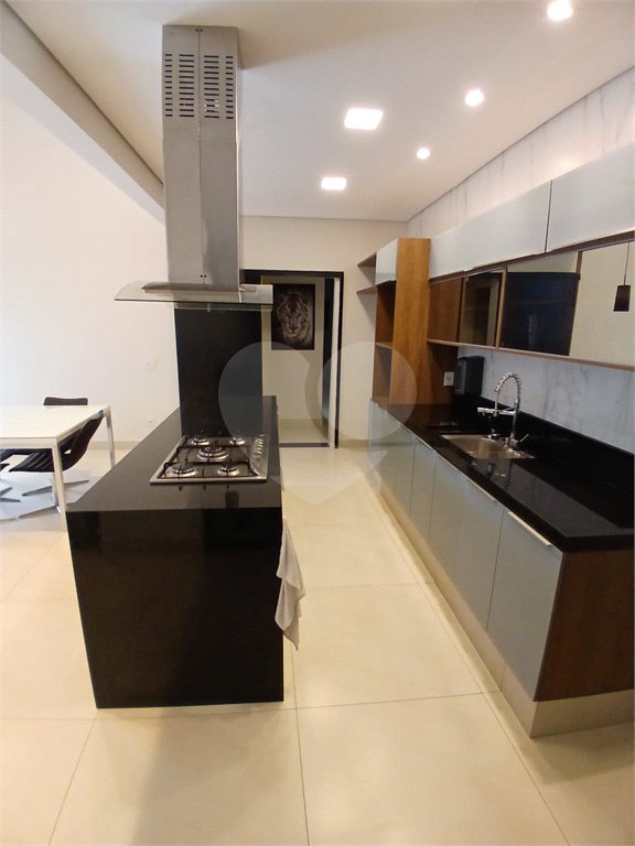 Casa à venda com 3 quartos, sendo 1 suíte, no condomínio Jardim, Sorocaba - SP