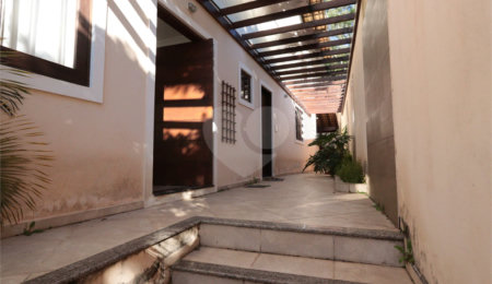 Casa à venda com 4 quartos, sendo 1 suíte,  em Jardim Villaça, São Roque, SP