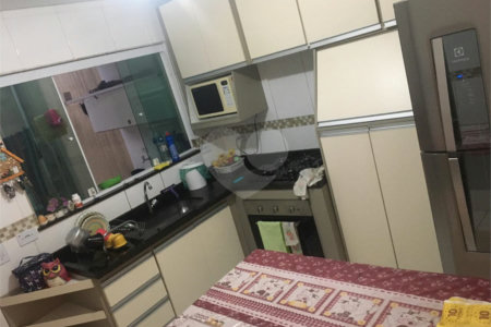 Sobrado à venda com 3 quartos, sendo 1 suíte, em Jardim Ana Rosa, São Paulo, SP