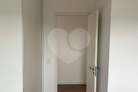 Apartamento à venda com 2 quartos em Fazenda Morumbi, São Paulo, SP