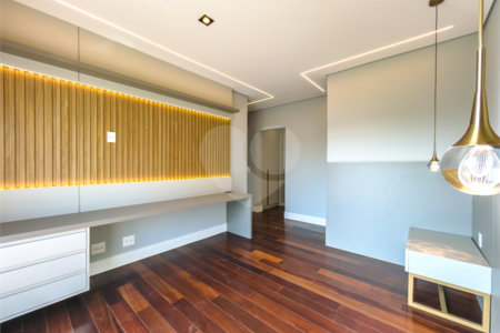 Casa à venda com 4 suítes, no condomínio Villa dos Pinheiros, Indaiatuba - SP