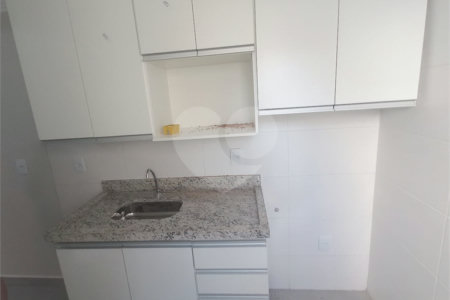 Casa em condomínio para alugar com 2 quartos em Vila Germinal, São Paulo, SP