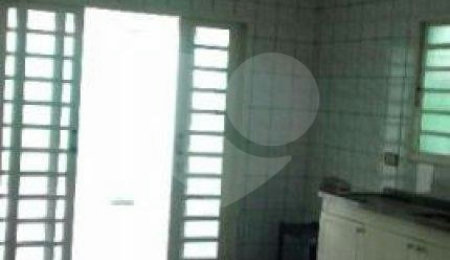 Casa à venda com 4 quartos, sendo 1 suíte,  em Vila Nova Mazzei, São Paulo, SP