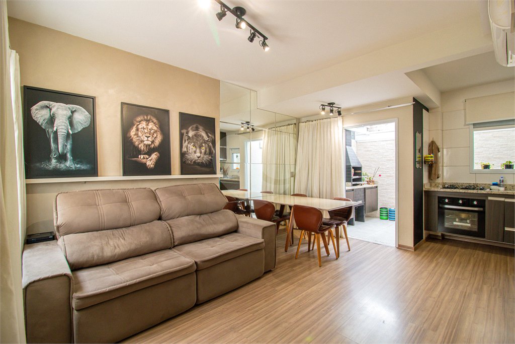 Casa à venda com 2 suítes no condomínio Residencial Living Sabara, São Paulo - SP