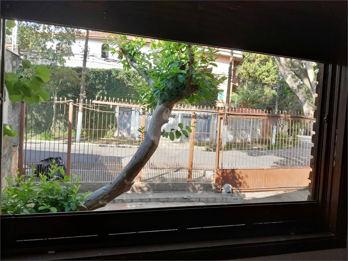 Casa à venda com 6 quartos, sendo 3 suítes, em Rolinópolis, São Paulo, SP
