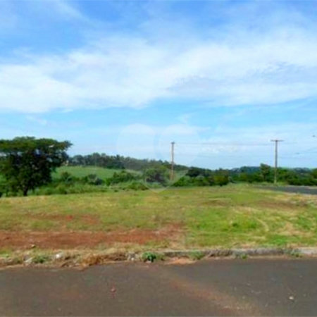 Terreno à venda em Jardim Universal, Araraquara, SP