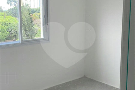 Apartamento à venda com 3 quartos, sendo 1 suíte,  em Vila Suzana, São Paulo, SP