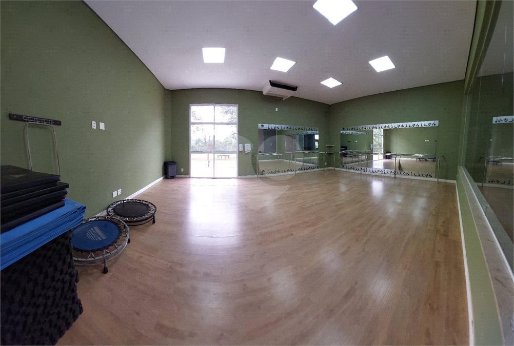 Casa à venda com 3 suítes no condomínio Figueira Garden, Atibaia - SP