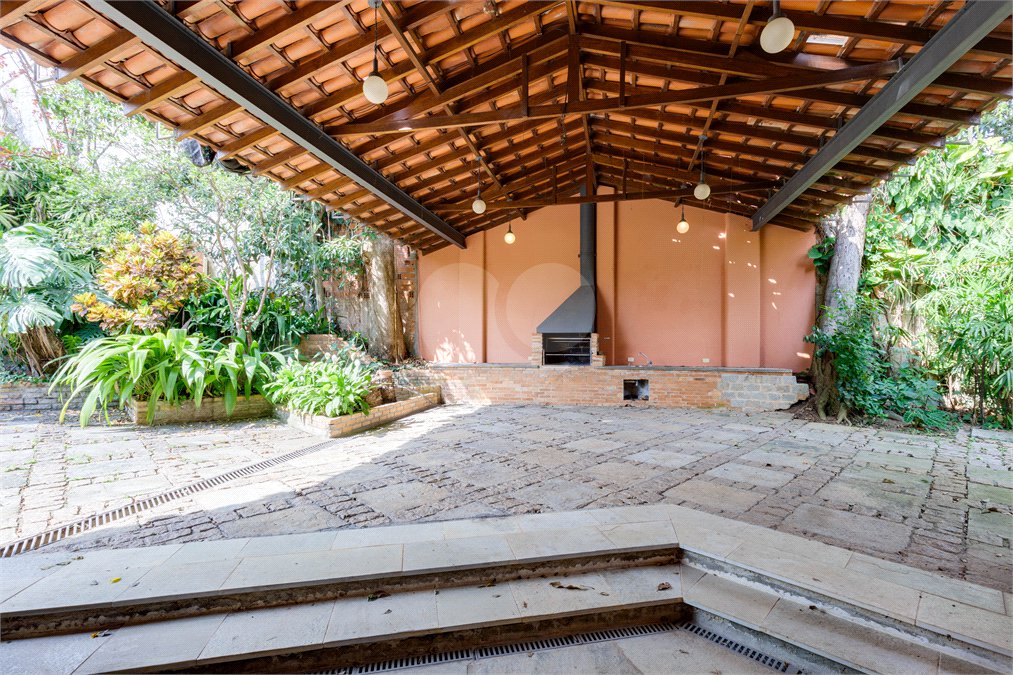 Casa Térrea à venda com 3 quartos, sendo 1 suíte, em Jardim Petrópolis, São Paulo, SP