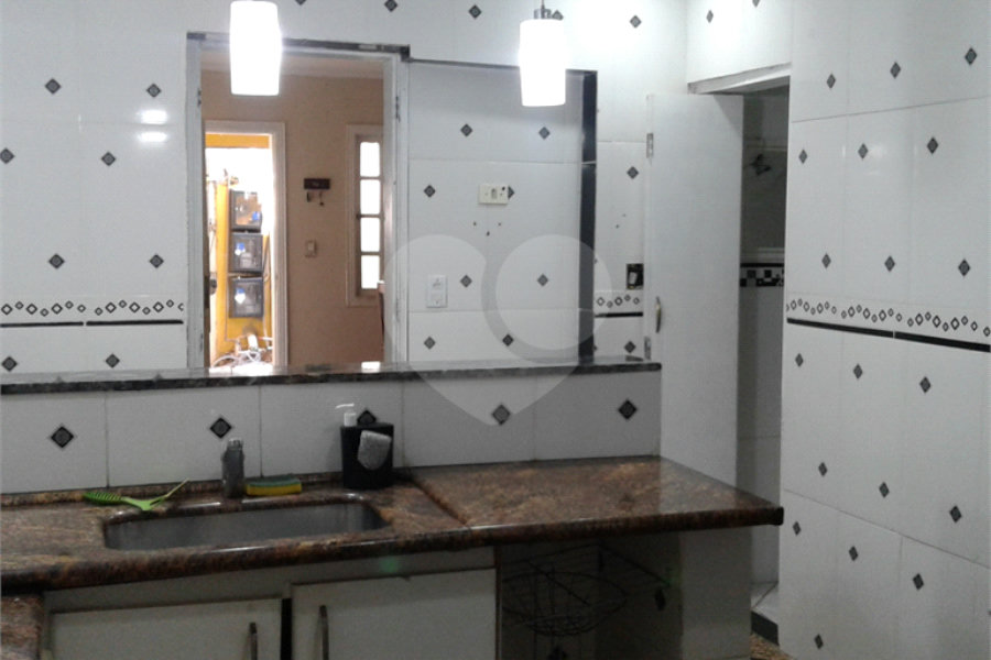 Casa à venda com 7 quartos, sendo 2 suítes, em Santana, São Paulo, SP